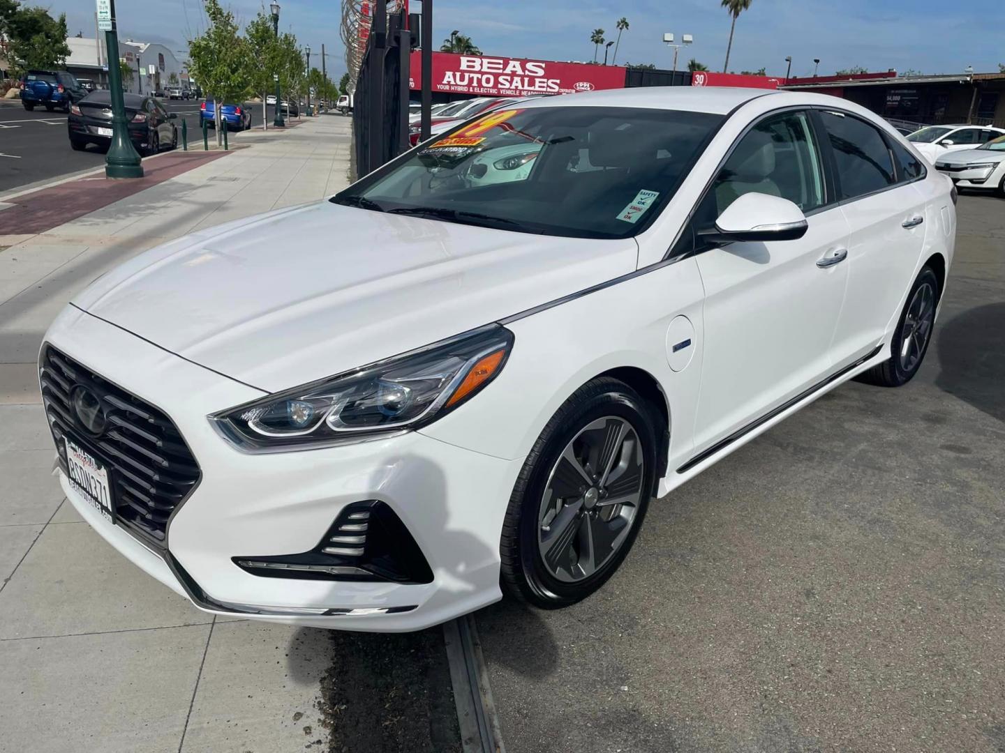 2019 WHITE /GRAY Hyundai Sonata Plug-In (KMHE54L25KA) , located at 744 E Miner Ave, Stockton, CA, 95202, (209) 944-5770, 37.956863, -121.282082 - Photo#1